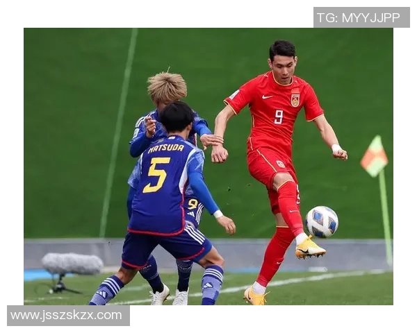 南京足球队在世界锦标赛中的速度表现分析与战术探讨 南京足球队在世界锦标赛中的速度表现分析与战术探讨