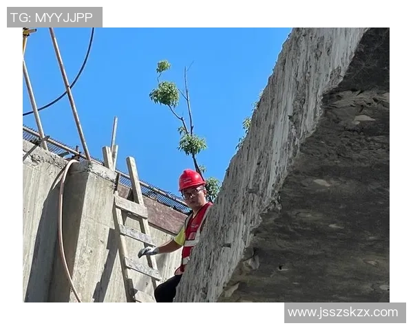 南京攀岩队在极限运动会中的个人能力展现与精彩点评分析
