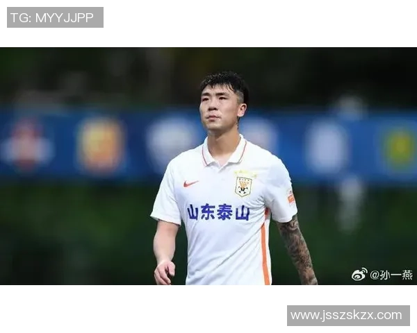 杭州足球队快攻战术解析与比赛表现深度剖析 杭州足球队快攻战术解析与比赛表现深度剖析